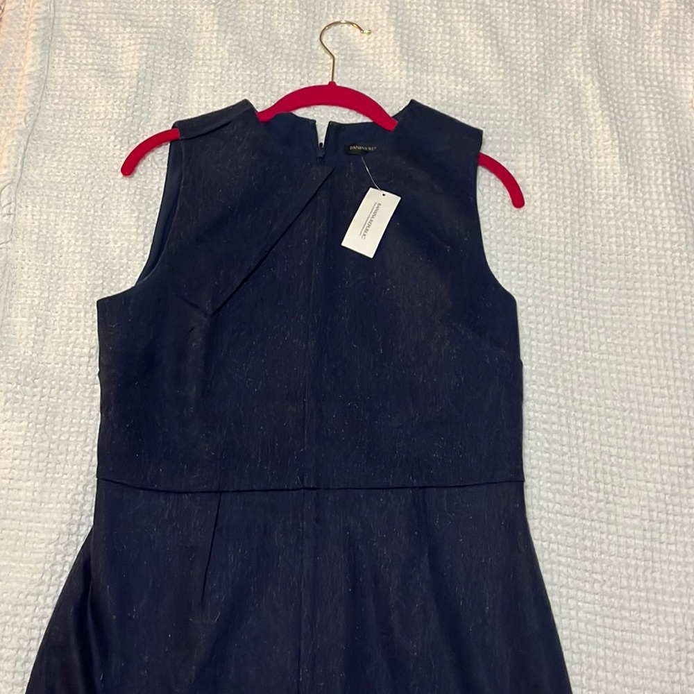 Sleeveless navy blue dress